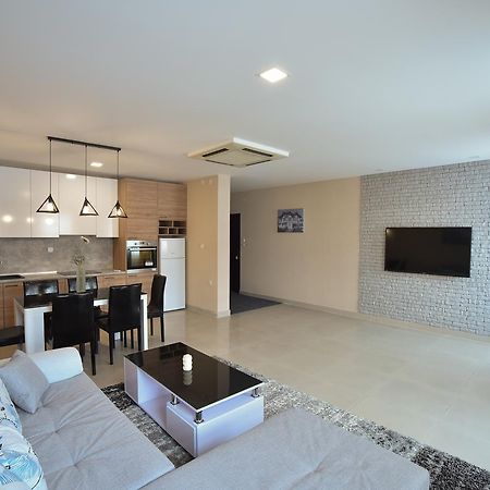 City Center Apartments Pirot Eksteriør billede