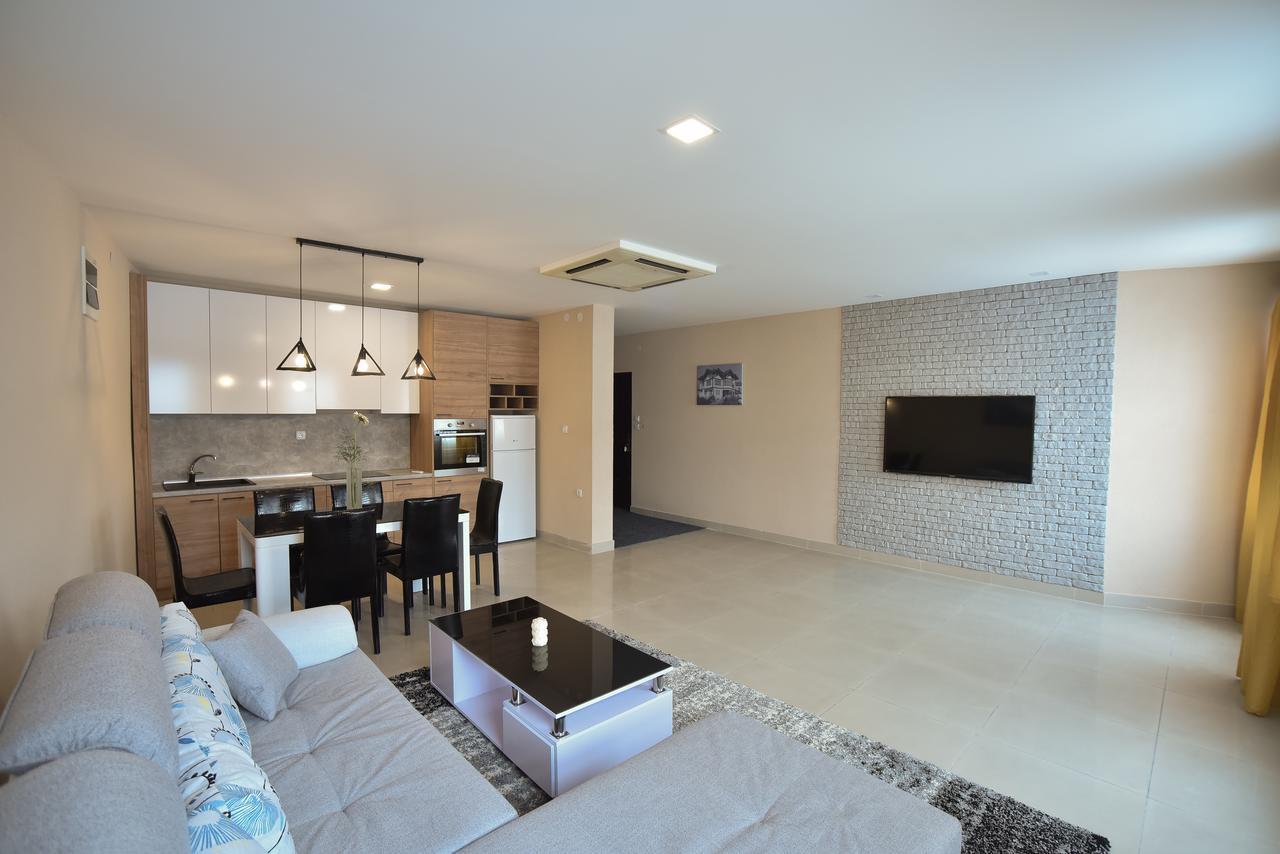 City Center Apartments Pirot Eksteriør billede