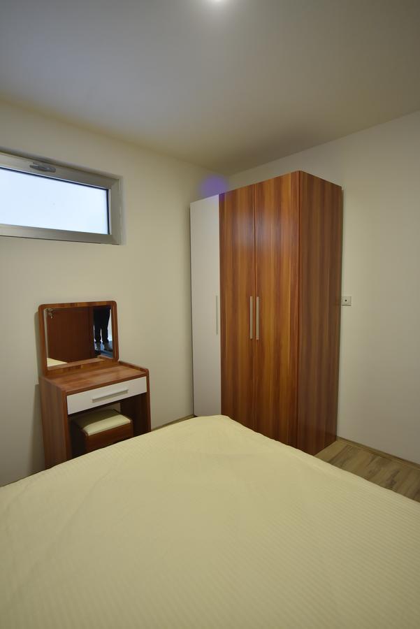 City Center Apartments Pirot Eksteriør billede