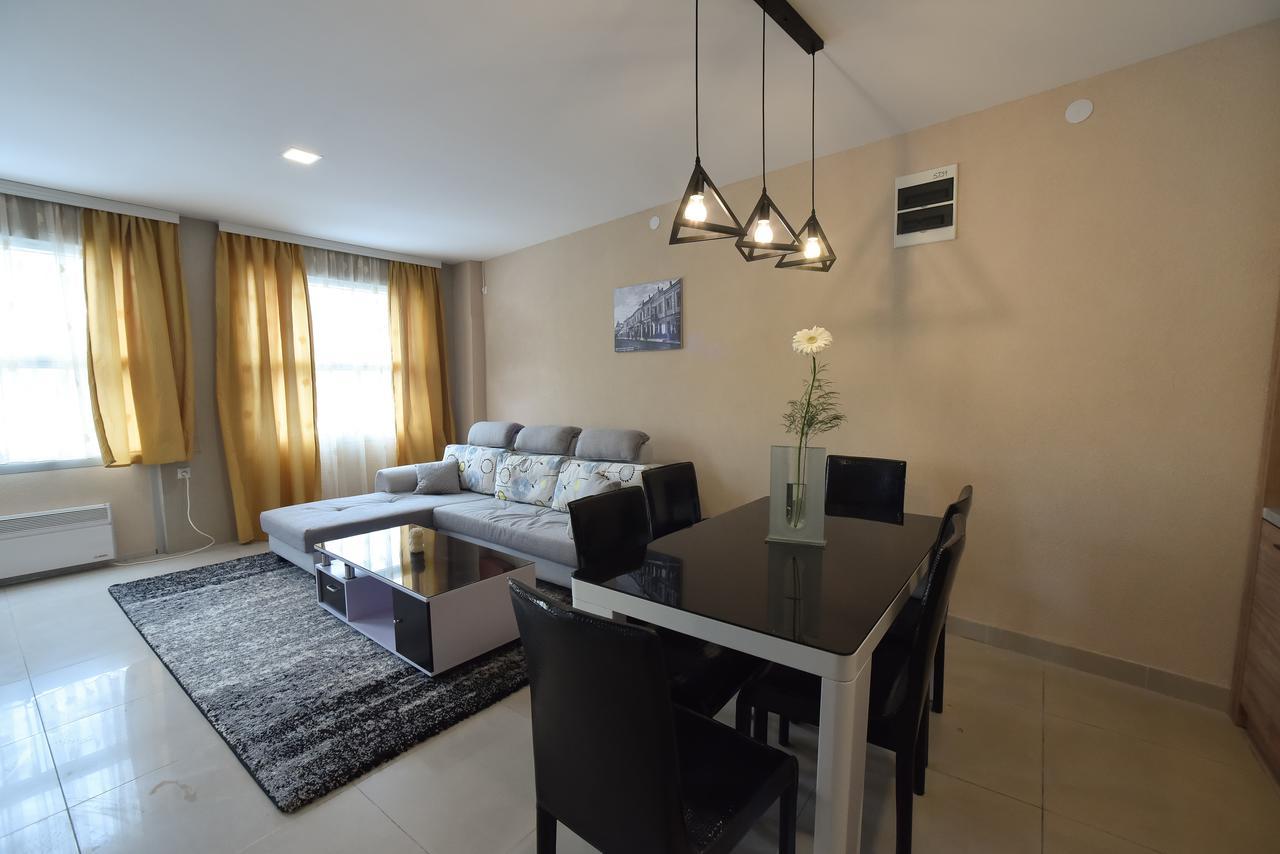 City Center Apartments Pirot Eksteriør billede