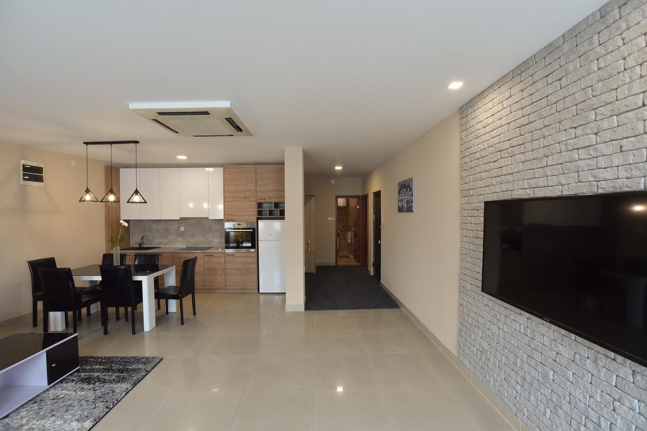 City Center Apartments Pirot Eksteriør billede