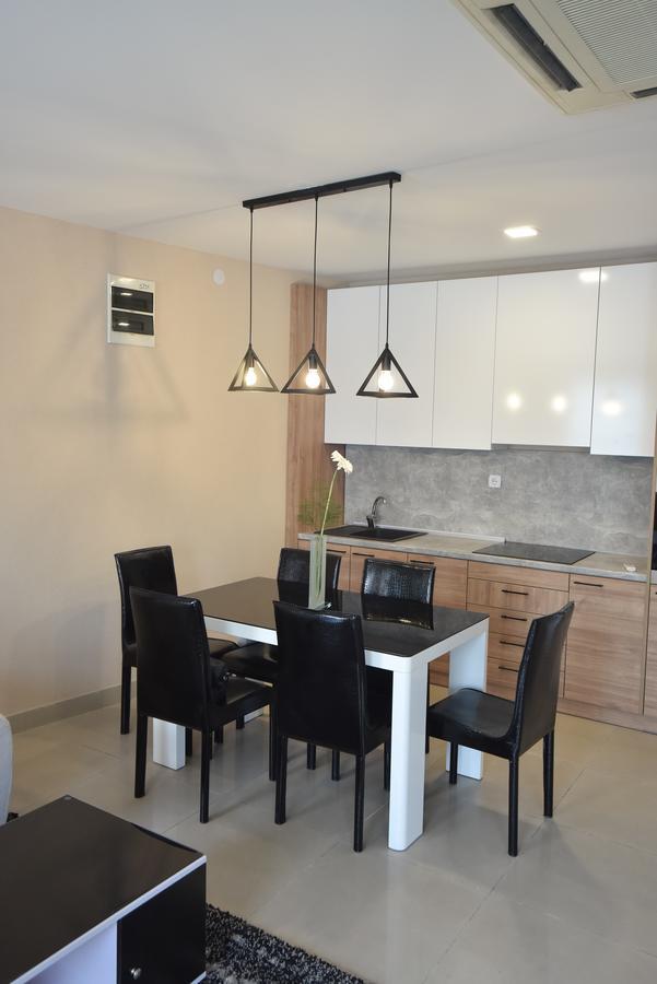 City Center Apartments Pirot Eksteriør billede