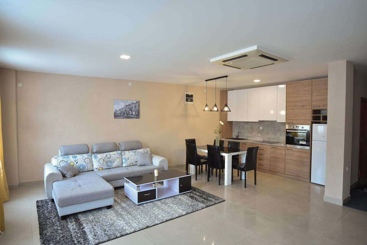 City Center Apartments Pirot Eksteriør billede