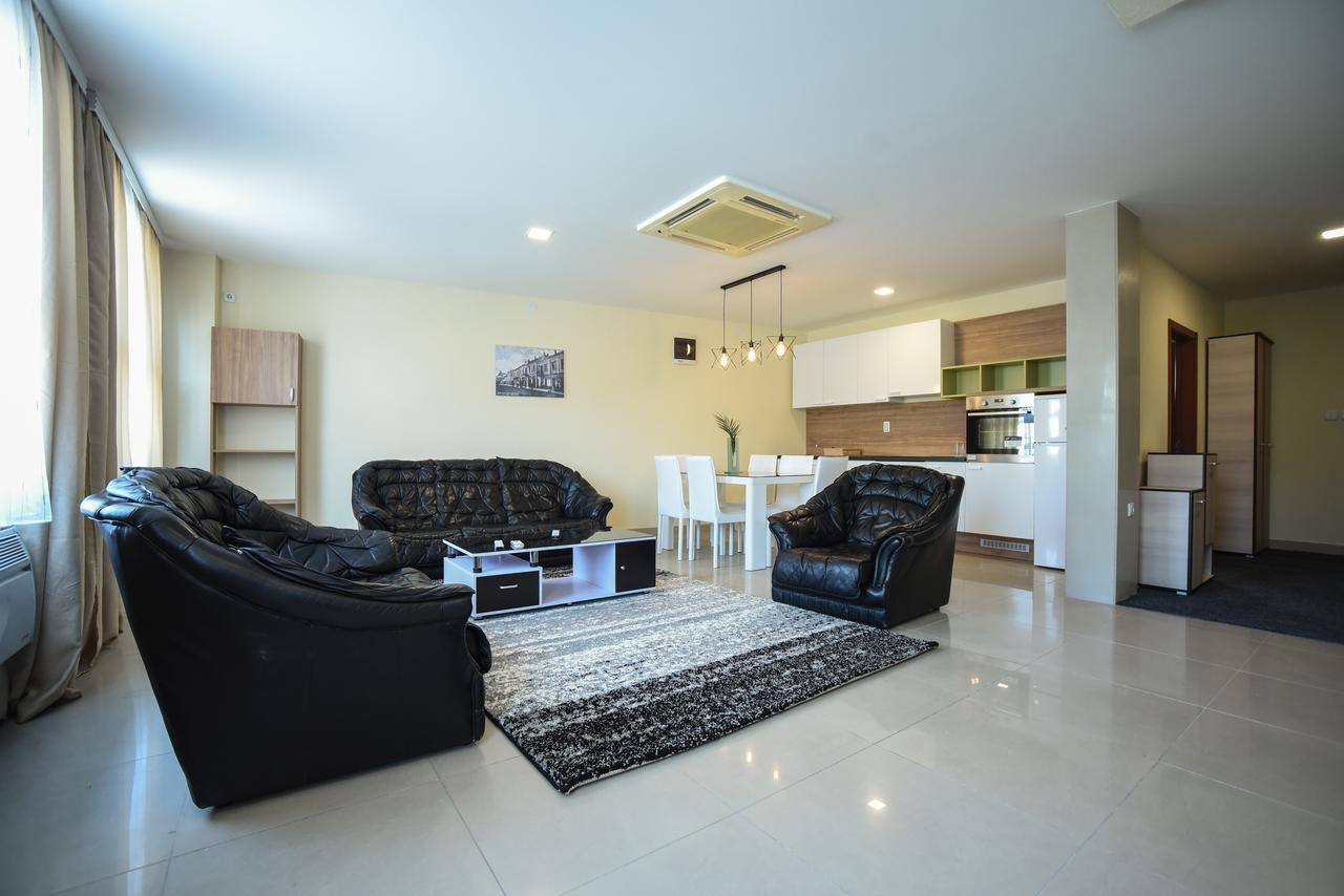 City Center Apartments Pirot Eksteriør billede