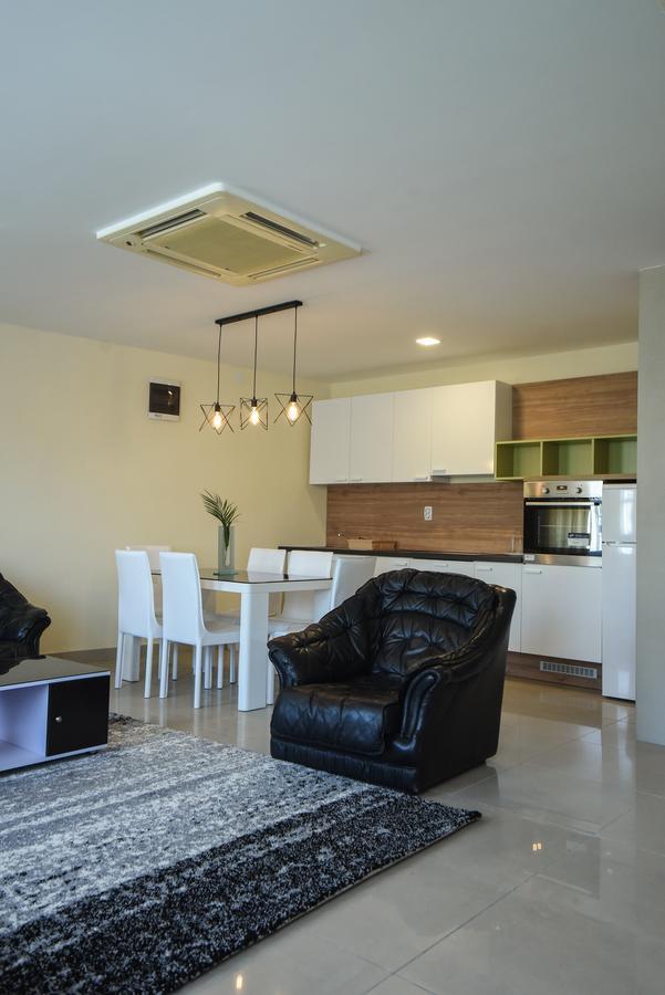City Center Apartments Pirot Eksteriør billede