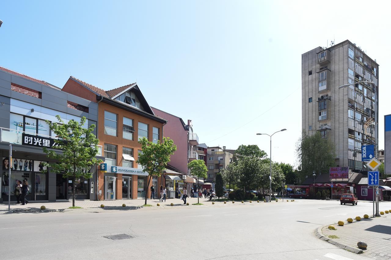 City Center Apartments Pirot Eksteriør billede