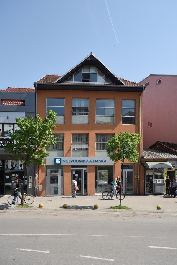 City Center Apartments Pirot Eksteriør billede