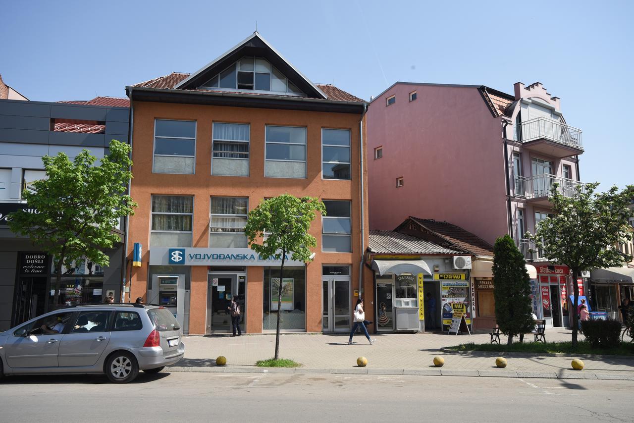 City Center Apartments Pirot Eksteriør billede