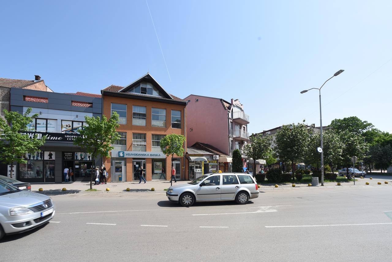 City Center Apartments Pirot Eksteriør billede