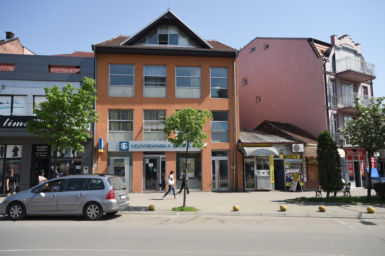 City Center Apartments Pirot Eksteriør billede