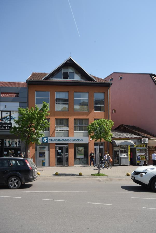 City Center Apartments Pirot Eksteriør billede