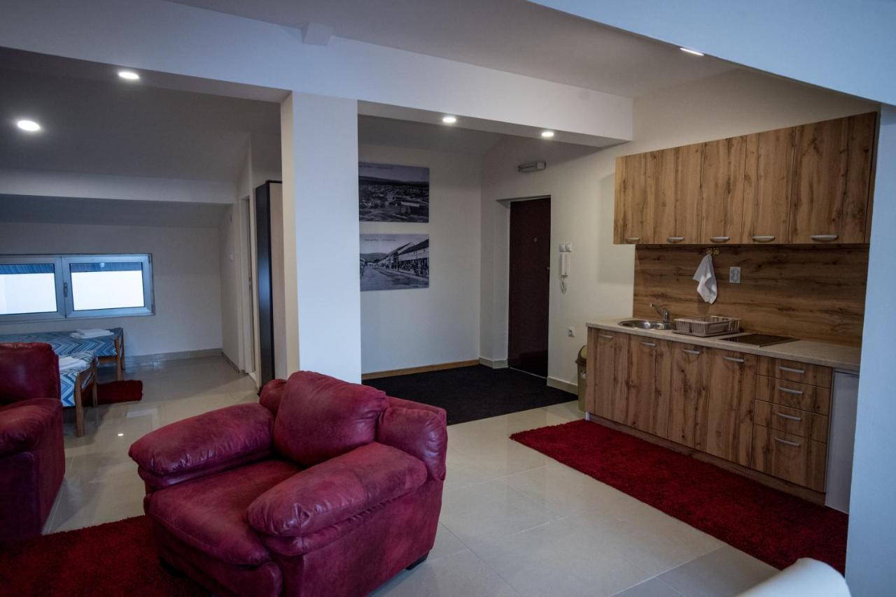 City Center Apartments Pirot Eksteriør billede